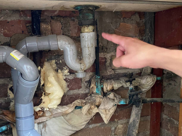 Water damage restoration experts in Oak Trail Shores, TX